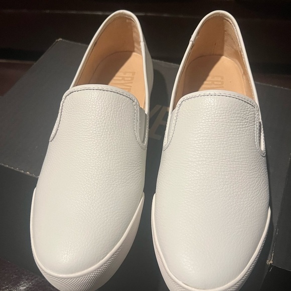 NWOT - Frye
Mia Leather Slip-On Platform Sneakers - Picture 1 of 3